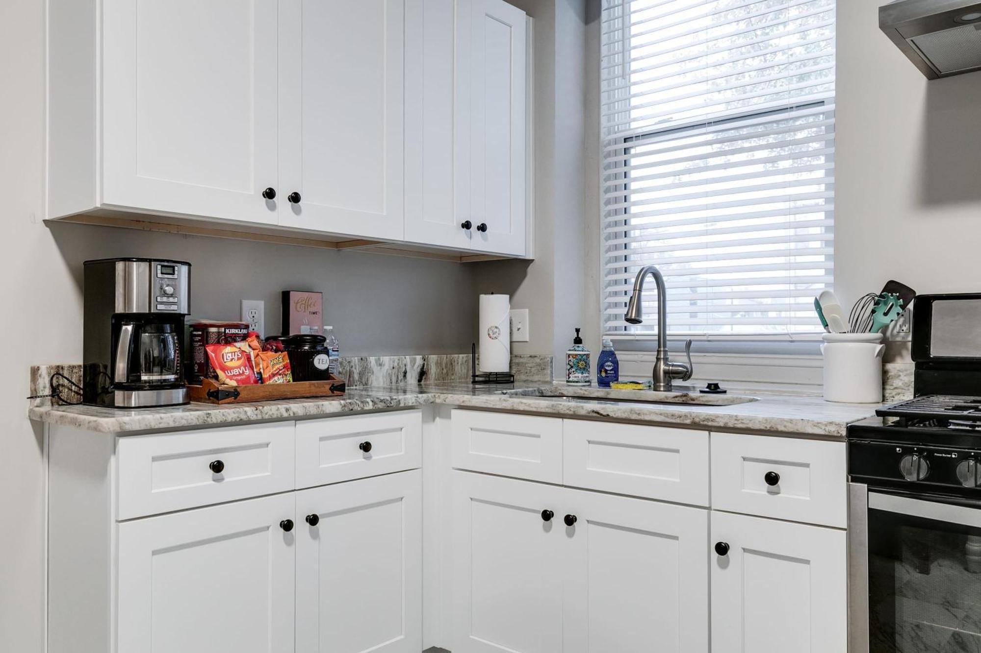 E1 Centrally Located In Carytown Fully Fenced Richmond Luaran gambar