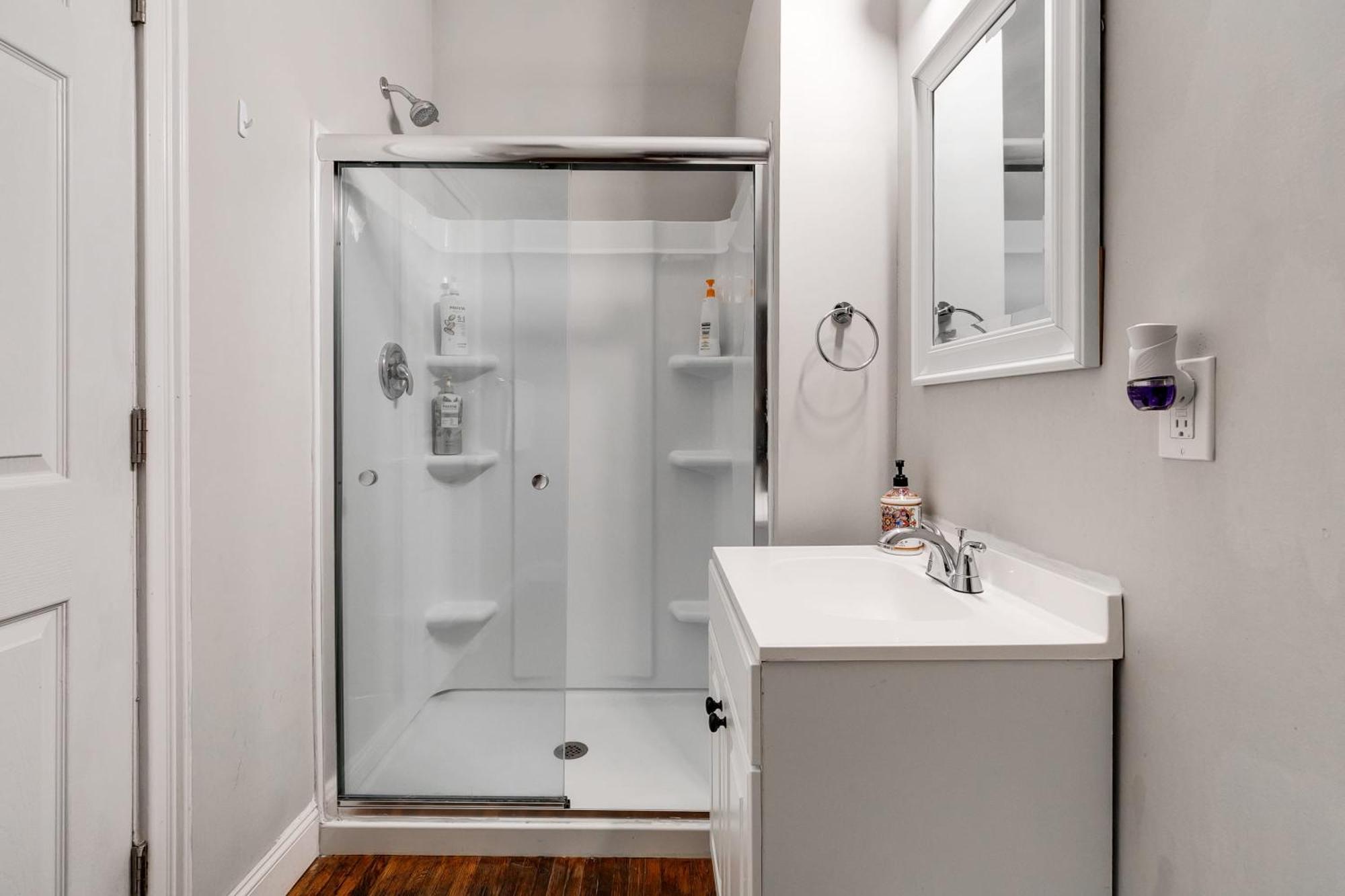E1 Centrally Located In Carytown Fully Fenced Richmond Luaran gambar